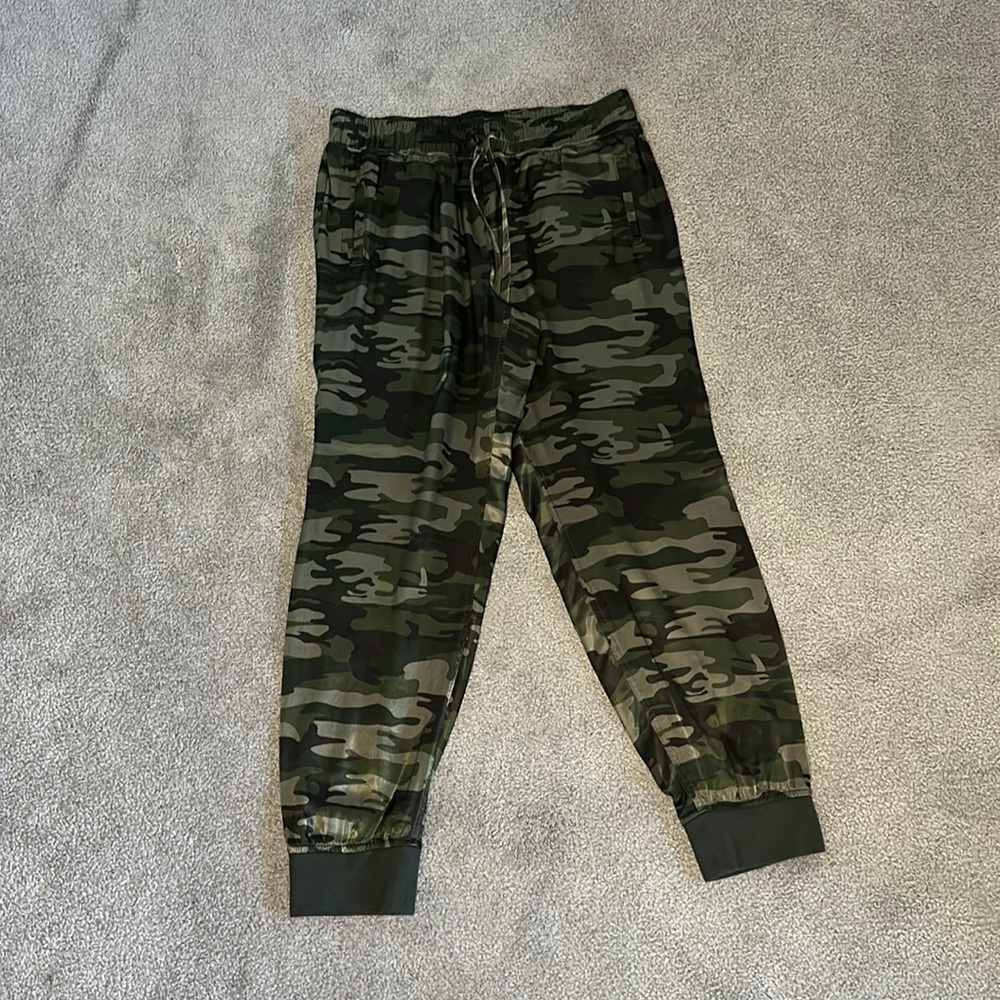 Sanctuary Comfy Camouflage Pants/Jogger